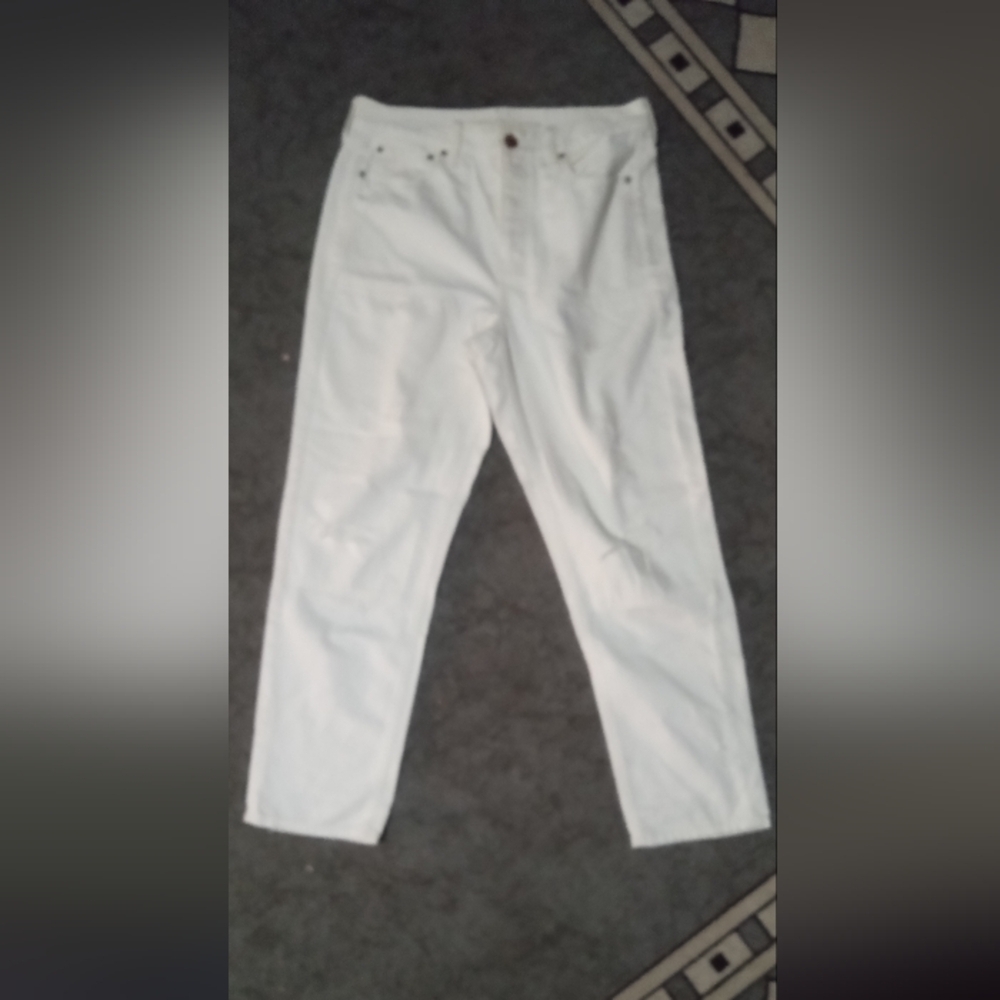 American Eagle Outfitters Women's White Straight Leg Jeans